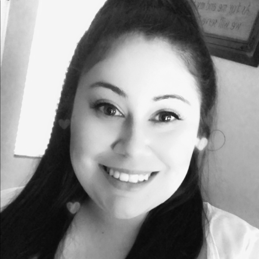 Meet your Posher, Monique